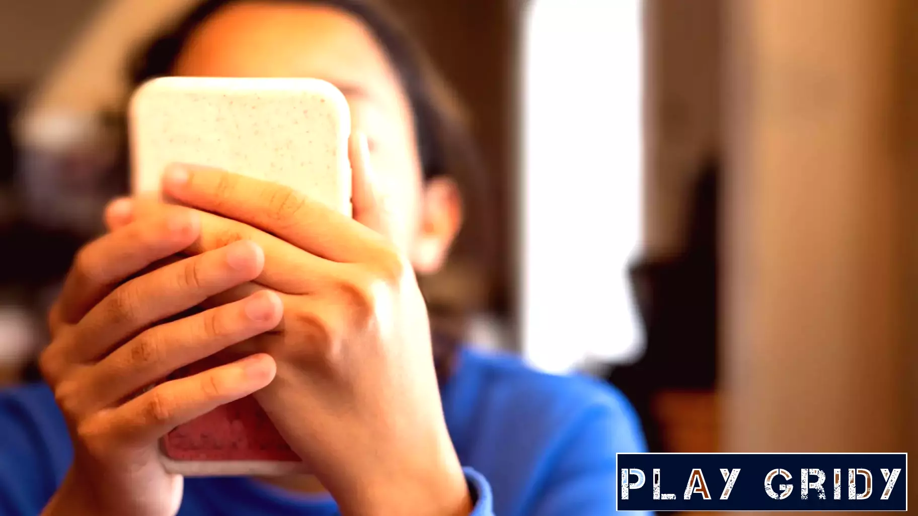 Study Reveals Connection Between Screen Addiction and Suicidal Behaviors in Teens